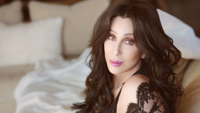 Cher reveló que casi tomó una drástica decisión por la depresión