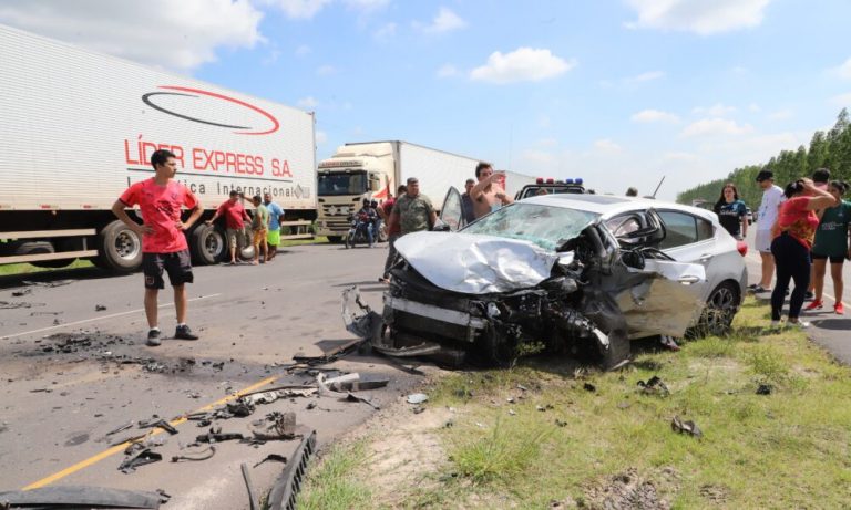 Hinchas de Racing involucrados en accidente fatal en zona de Falcón