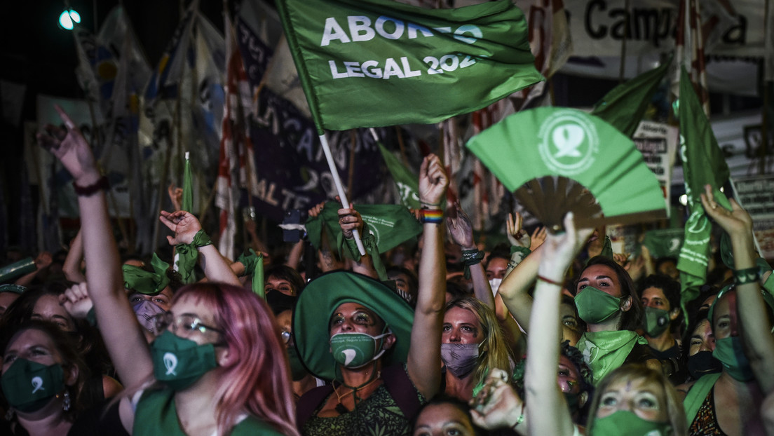 ¿Amenazan con derogar ley de aborto en Argentina?