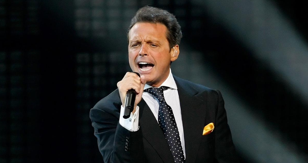 Joven canta como Luis Miguel y causa furor en las redes