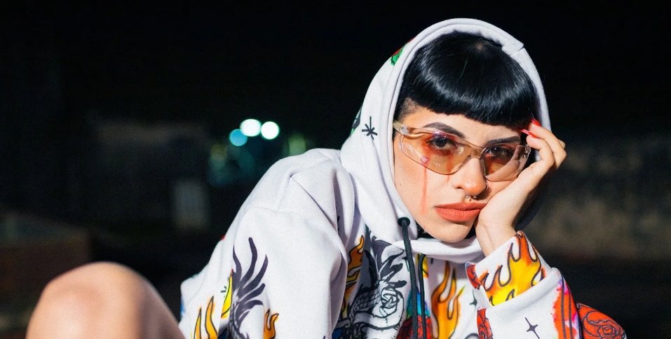 Cazzu prepara una canción para liquidar a Christian Nodal