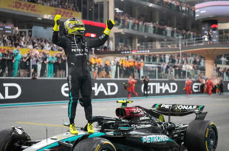 Lewis Hamilton se despide de Mercedes, la escudería con la que ganó seis títulos