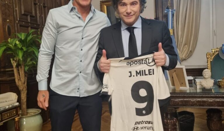 Palermo se reunió con Javier Milei durante sus vacaciones
