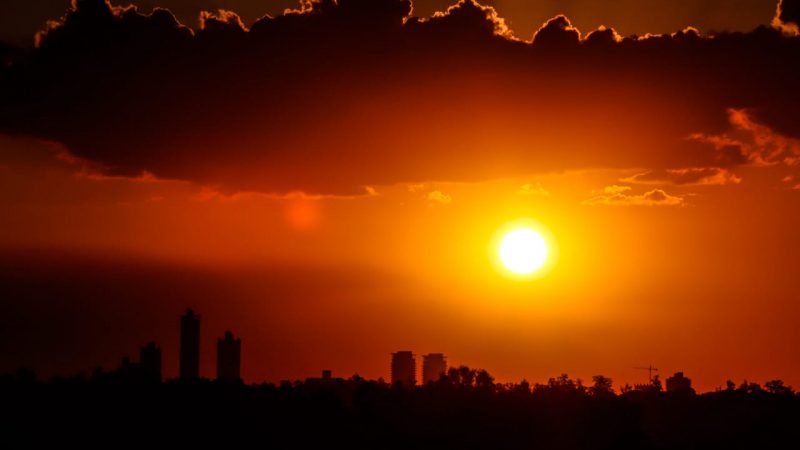 Ambiente cálido a caluroso este martes