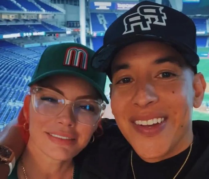 Tras 29 años de matrimonio, Daddy Yankee se divorcia de su esposa Mireddys González