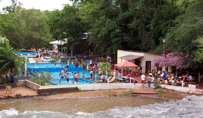 Prohibido los mimos en las piscinas: Nueva normativa en balnearios