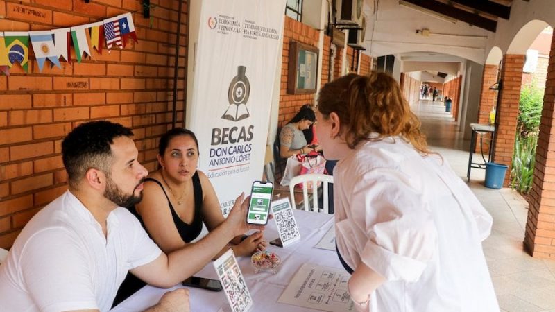 Récord de postulantes en el Programa Nacional de Becas 2025