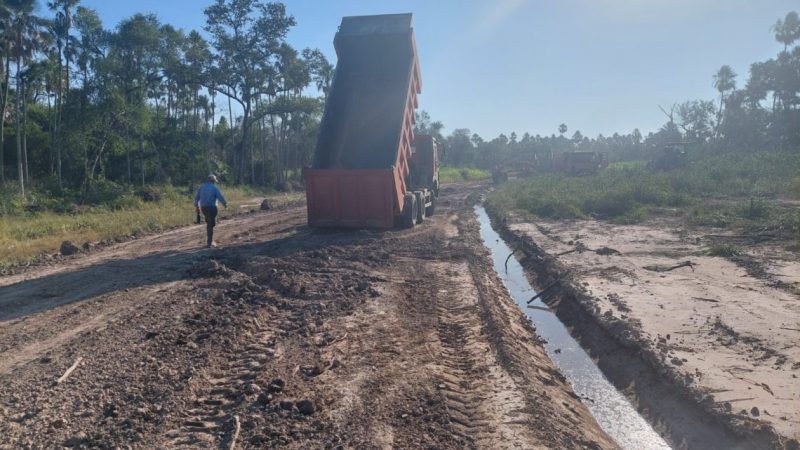 MOPC inspecciona avances en el acceso vial a la comunidad indígena Yakye Axa