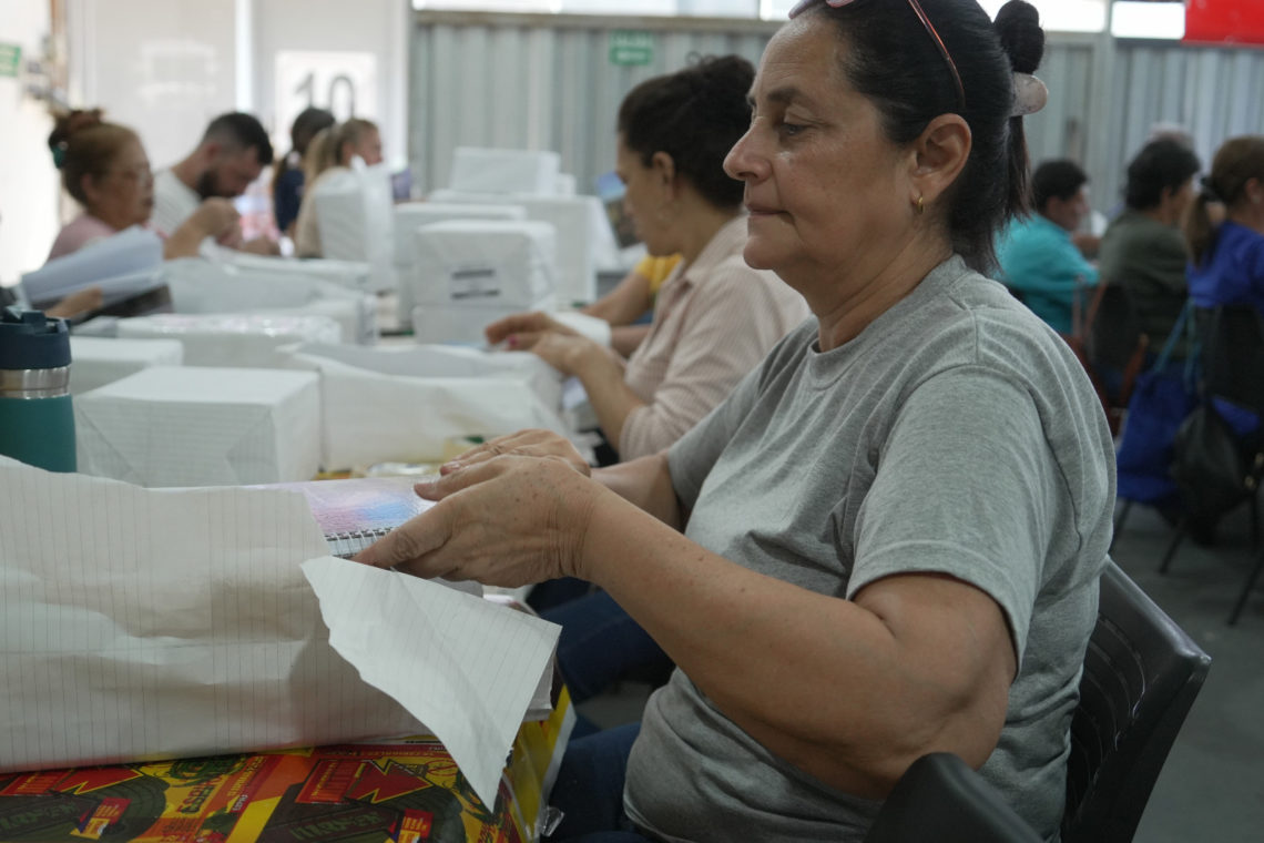 Los padres podrán controlar los kits de útiles escolares del MEC