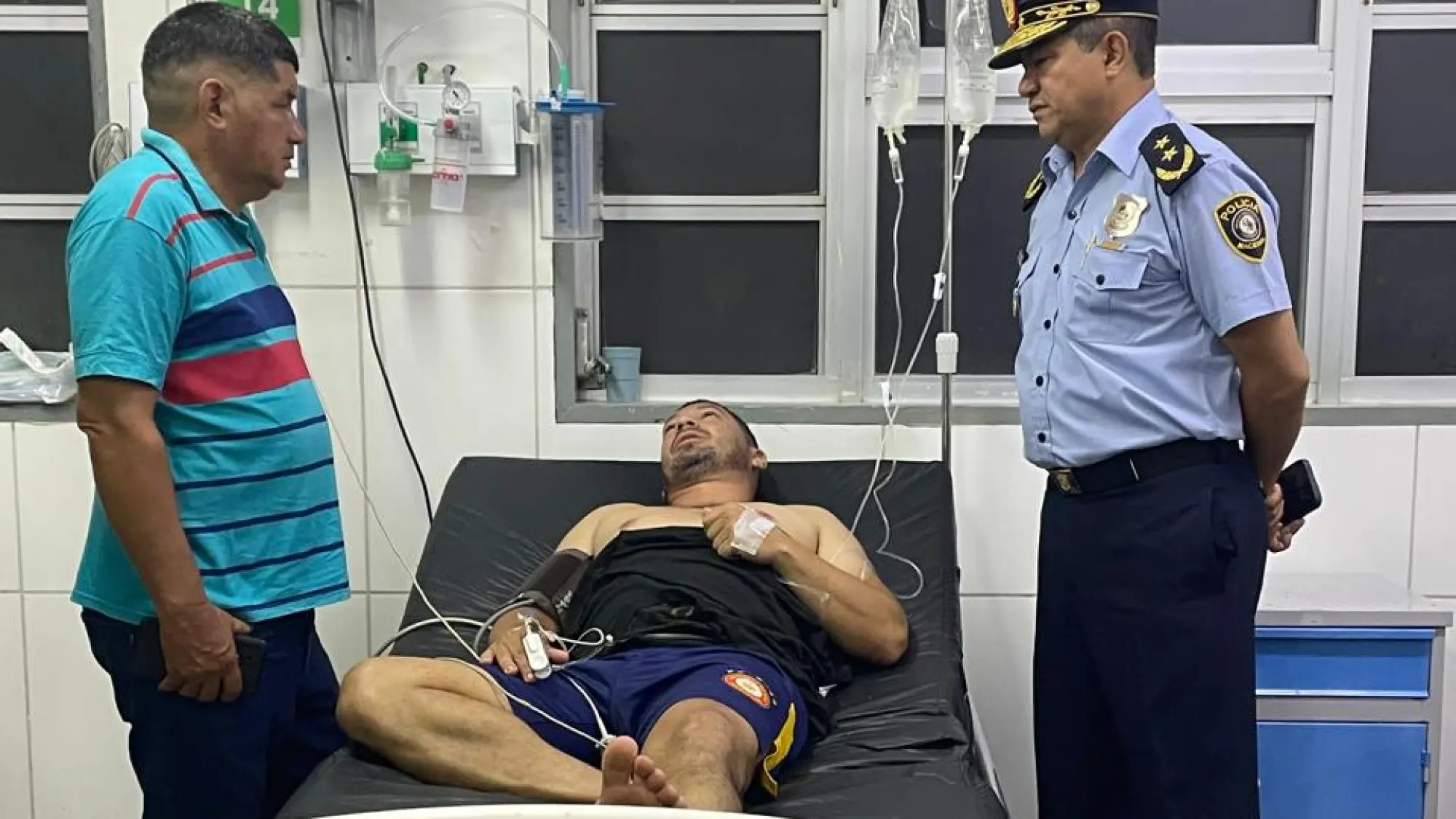 Policía herido en tiroteo en ex Puentesiño es trasladado a Asunción