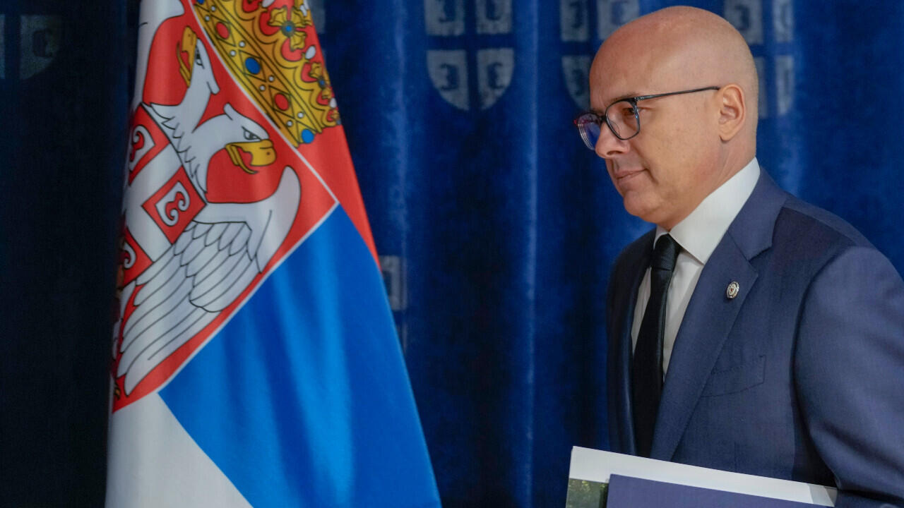 Primer ministro serbio renuncia tras escándalo y protestas anticorrupción