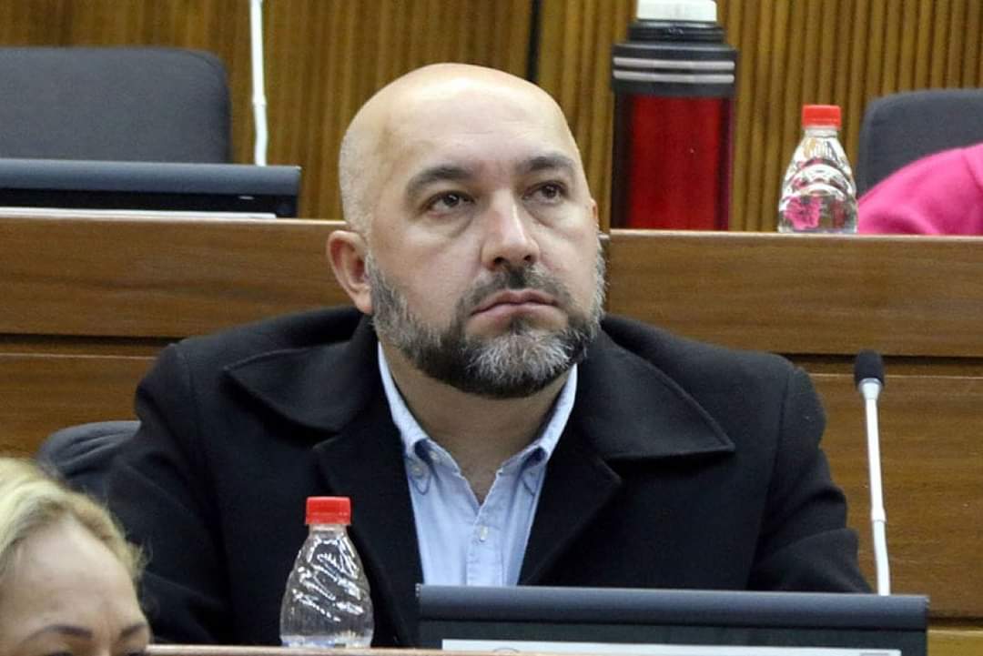 ¿Arévalo renunciará a la Cámara de Diputados?