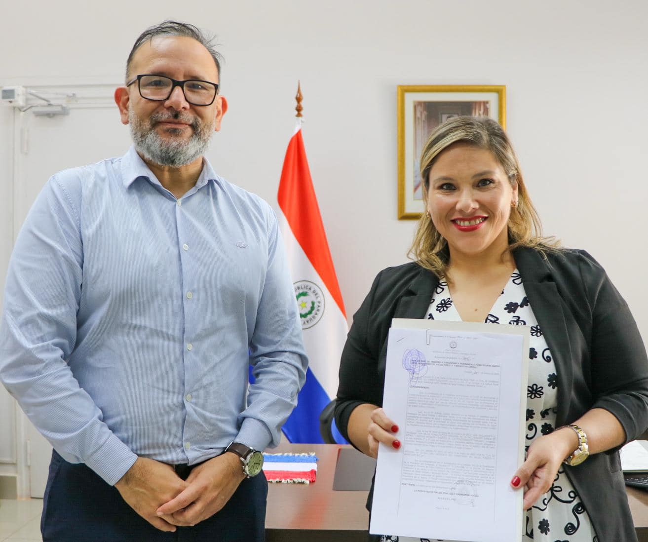 Nueva directora del Hospital de Lambaré promete tranquilidad a los pacientes