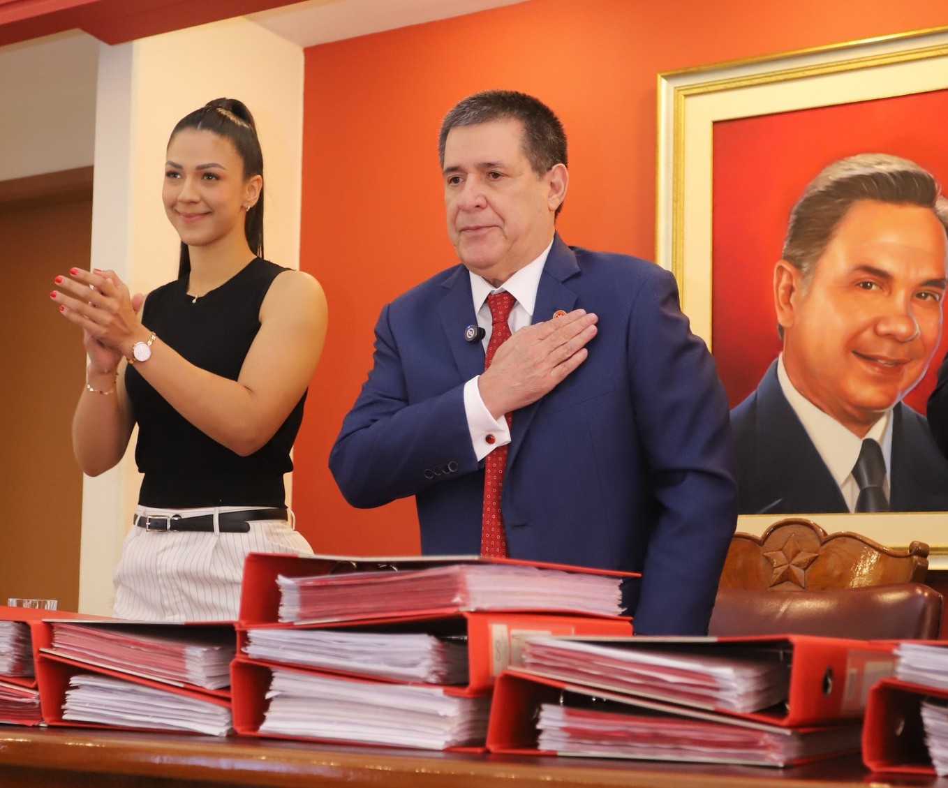 Horacio Cartes apuesta por Giani Ramírez para la intendencia de Ñemby en 2026