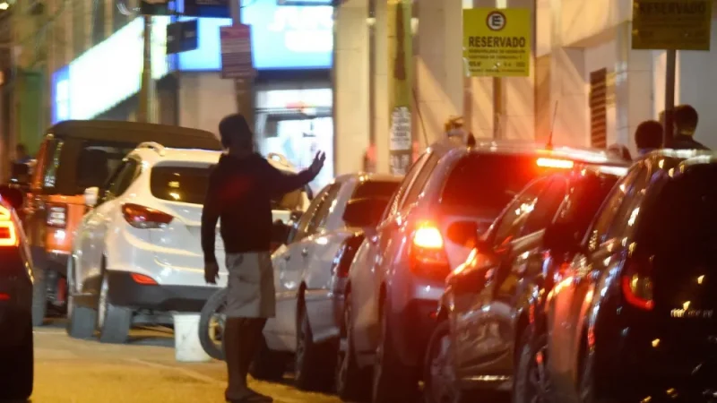 Cuidacoches contra operativo despeje: “No estamos en la calle por gusto”, reclaman