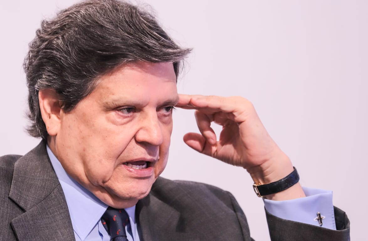 Euclides Acevedo niega chats con «Lalo» Gómes y apunta a Osmar Legal servir a los EE.UU.