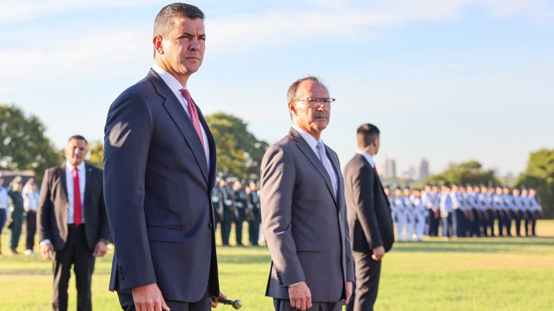 Peña no moverá a ministros salpicados por chats de «Lalo» Gómes y convocó a Cumbre de Poderes