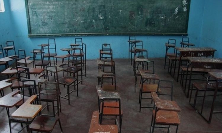 Ministro de Educación desmiente falta de 16.450 aulas y anuncia más intervenciones
