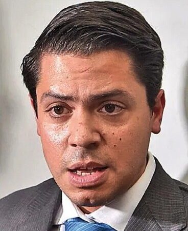 Abogado de Orlando Arévalo desmiente presión y «bajada de línea» de Honor Colorado sobre su renuncia