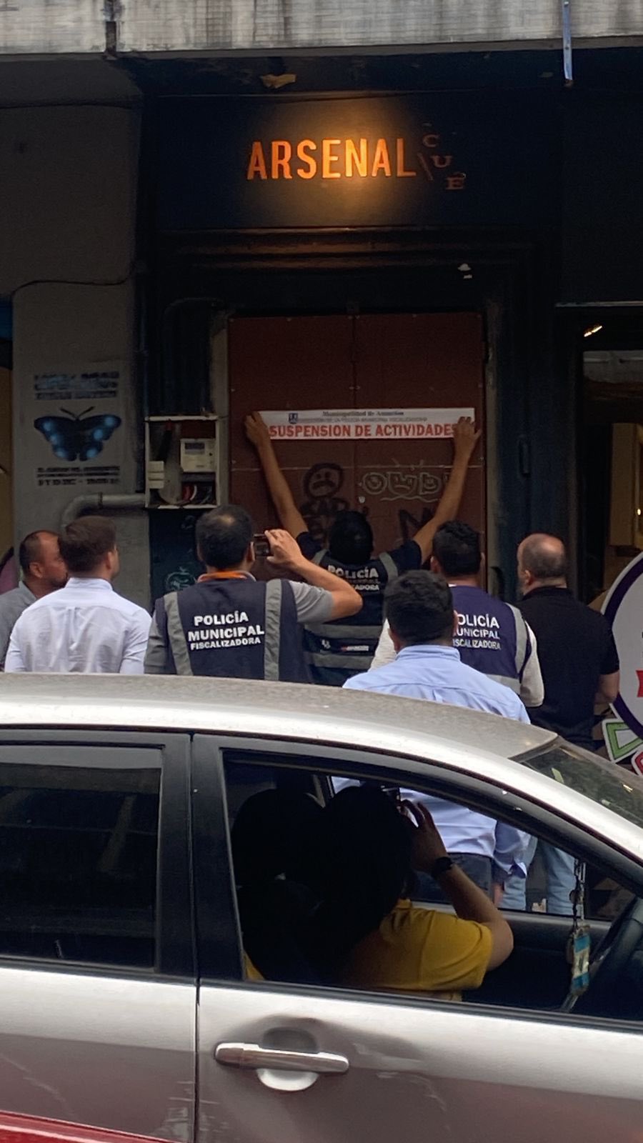 (VIDEO) Municipalidad clausura boliche tras viralización de imágenes sexuales en el recinto