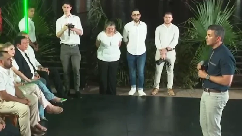 Peña recibe burlas y críticas tras presentar las mascotas para los Juegos ASU2025