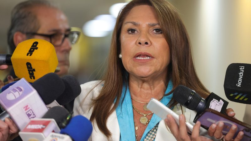 Senadores de HC piden sanción para Celeste Amarilla: «Que Barrios se dedique a su trabajo de mayordomo»