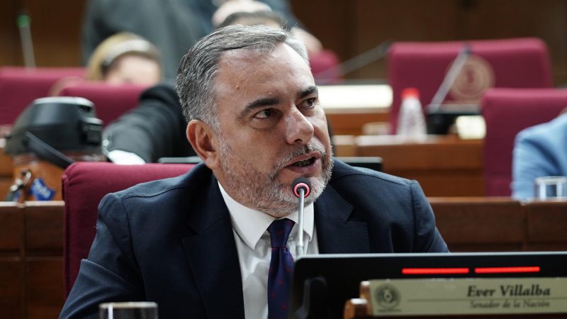 «Gobierno de la mafia y la muerte»: Senador Ever Villalba lanza duras críticas contra Santiago Peña