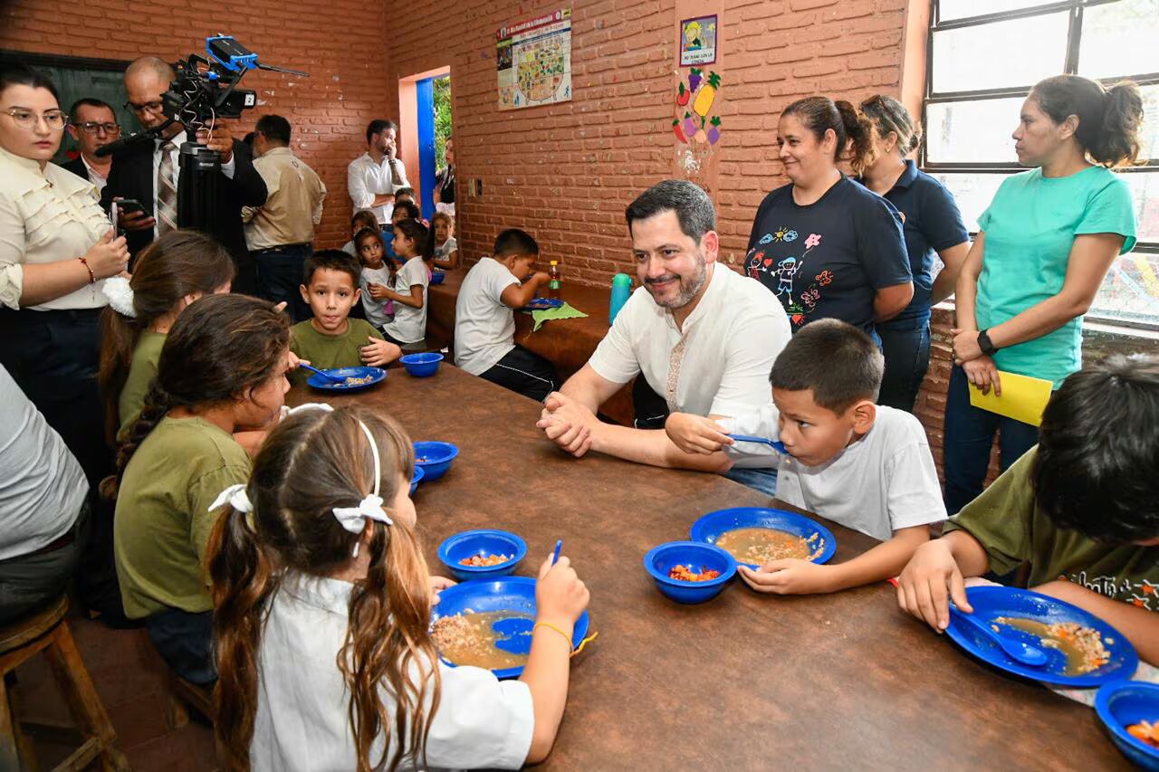 Hambre Cero: Latorre anuncia visita a escuelas para verificar calidad de alimentos
