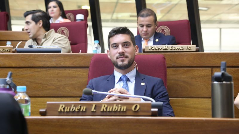 «Si el presidente no reacciona, yo voy a pedir su juicio político», advierte Rubén Rubín