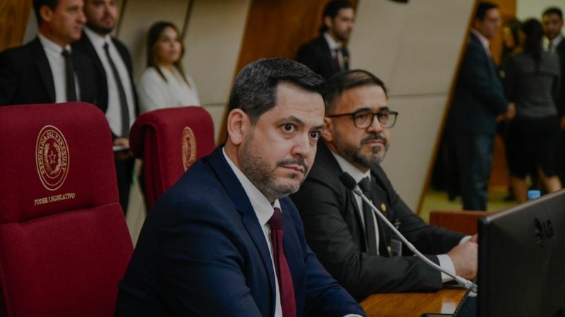 Latorre lamentó «exposición» de Peña en inauguración de UTI inservible