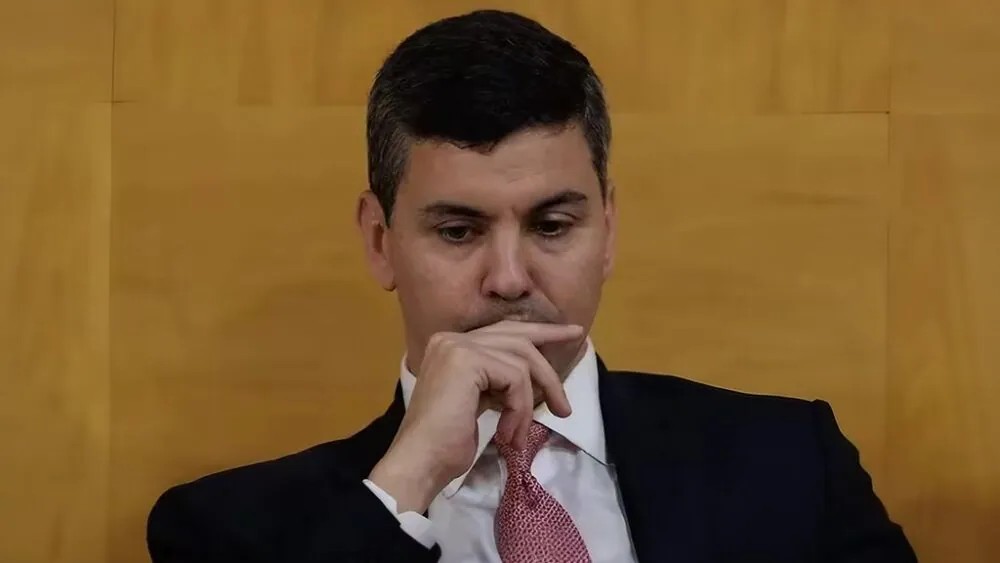 Ciudadanía pierde la paciencia: Encuesta revela crecimiento en el rechazo hacia Santiago Peña