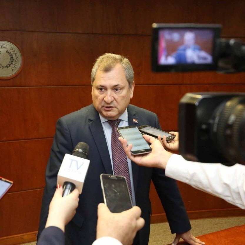 Escándalo judicial: Ministro ordena auditoría por arresto domiciliario a acusado de abusar de su hijo de 6 años