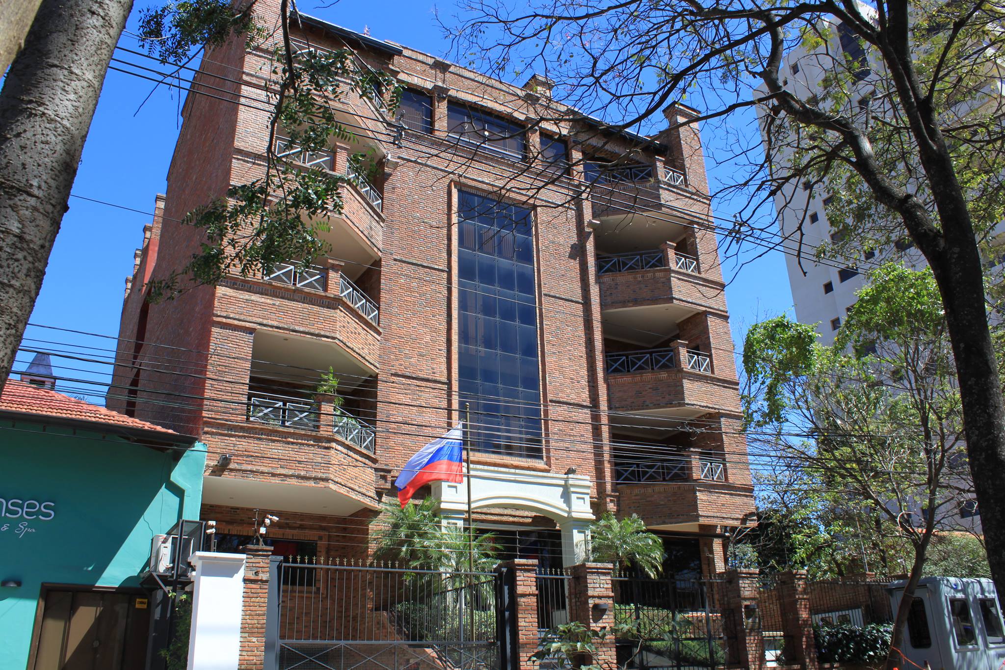 Embajada de Rusia en Asunción expresa preocupación por construcción de edificio “Signature” junto a su sede diplomática