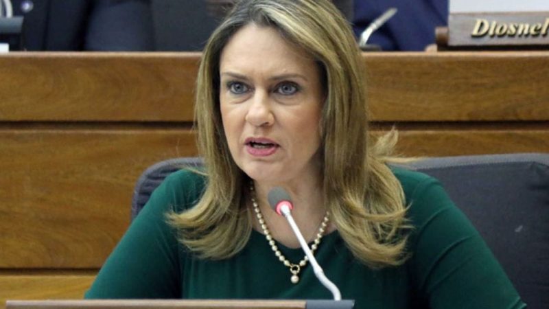 “La justicia está en terapia intensiva”: Diputada exige la renuncia del fiscal general y denuncia posibles negociados en el Congreso