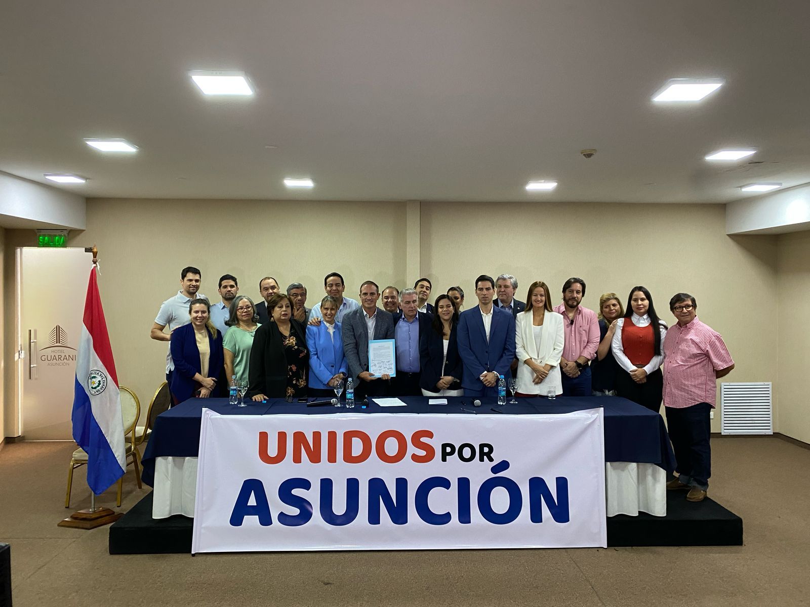 Vallejo defiende mesa opositora y llama a la unidad para ganar Asunción en 2026