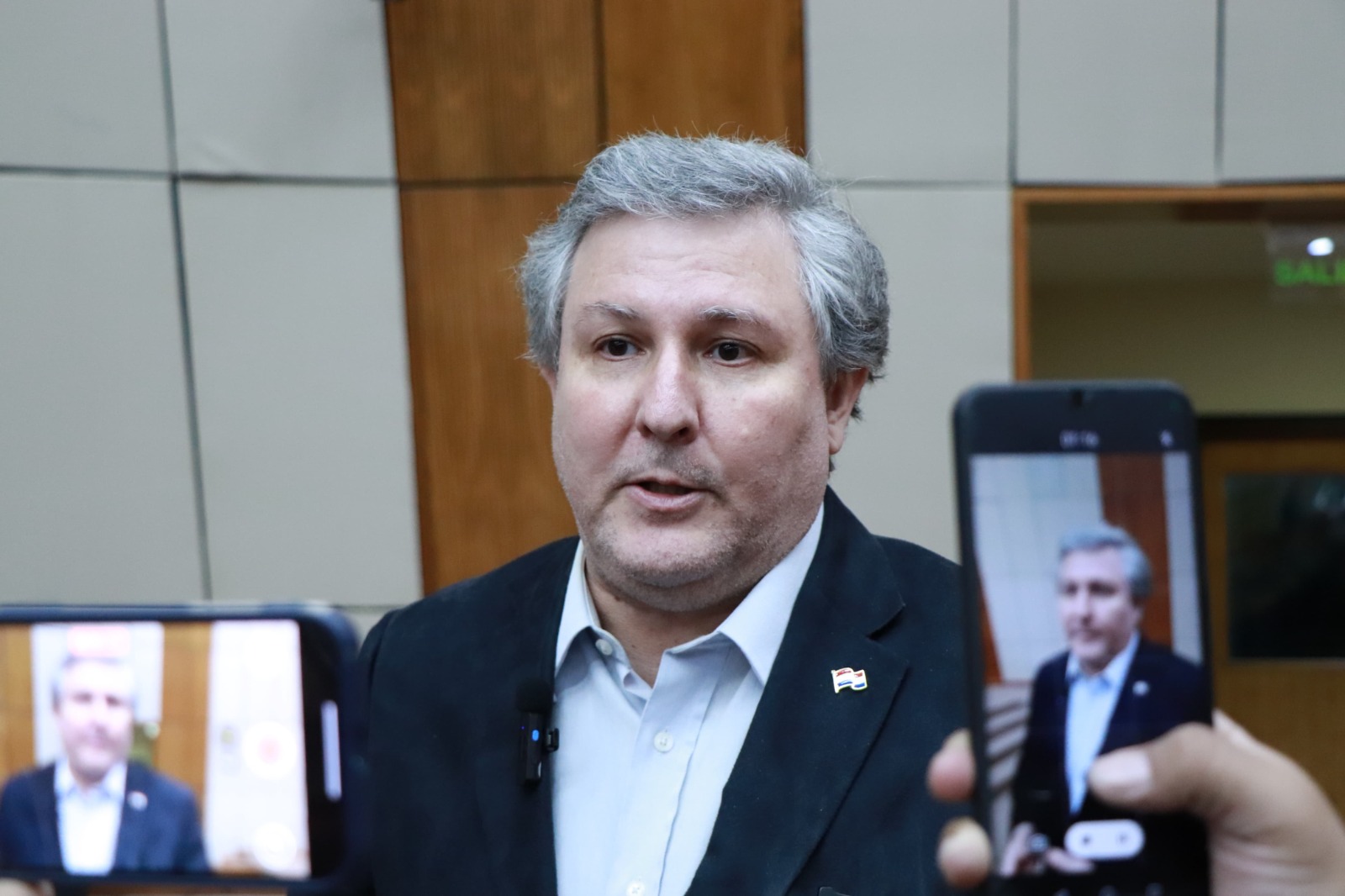 Registro de víctimas de pagarés arroja cifras alarmantes, según senador Filizzola