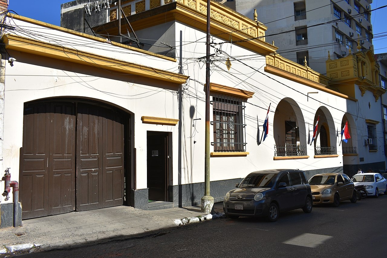 Jubilados municipales que no cobran sus haberes inician una colecta de alimentos