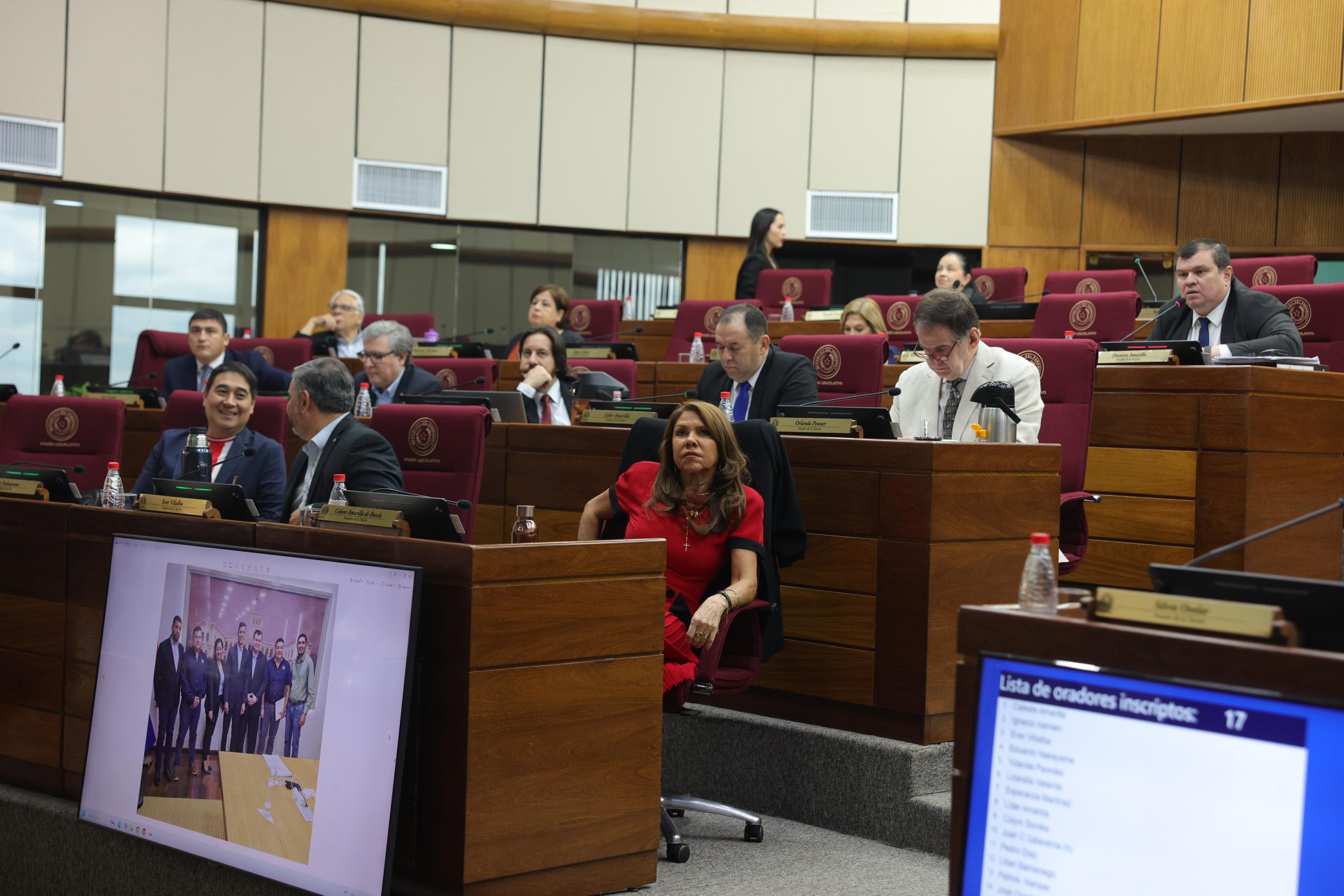 Oposición se planta contra maniobra cartista y defiende institucionalidad en caso Abdo