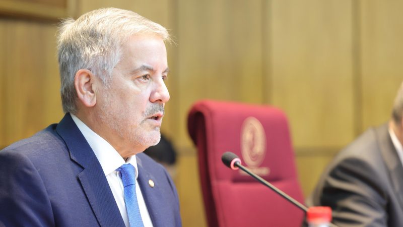 Senadora Amarilla acusó de «ladrón con título falso» a nuevo embajador en Colombia