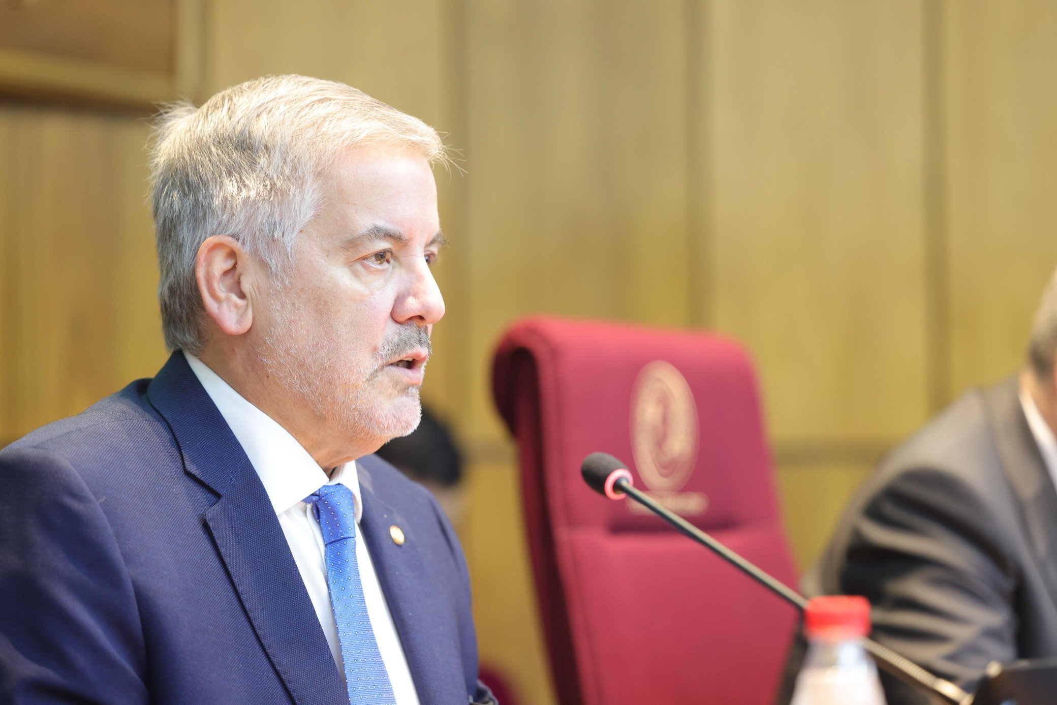 Senadora Amarilla acusó de «ladrón con título falso» a nuevo embajador en Colombia