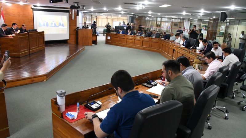 Concejal Grau denuncia escandalosa aprobación de balance: «Nenecho cerró el 2024 con pérdidas, deudas y despilfarro»