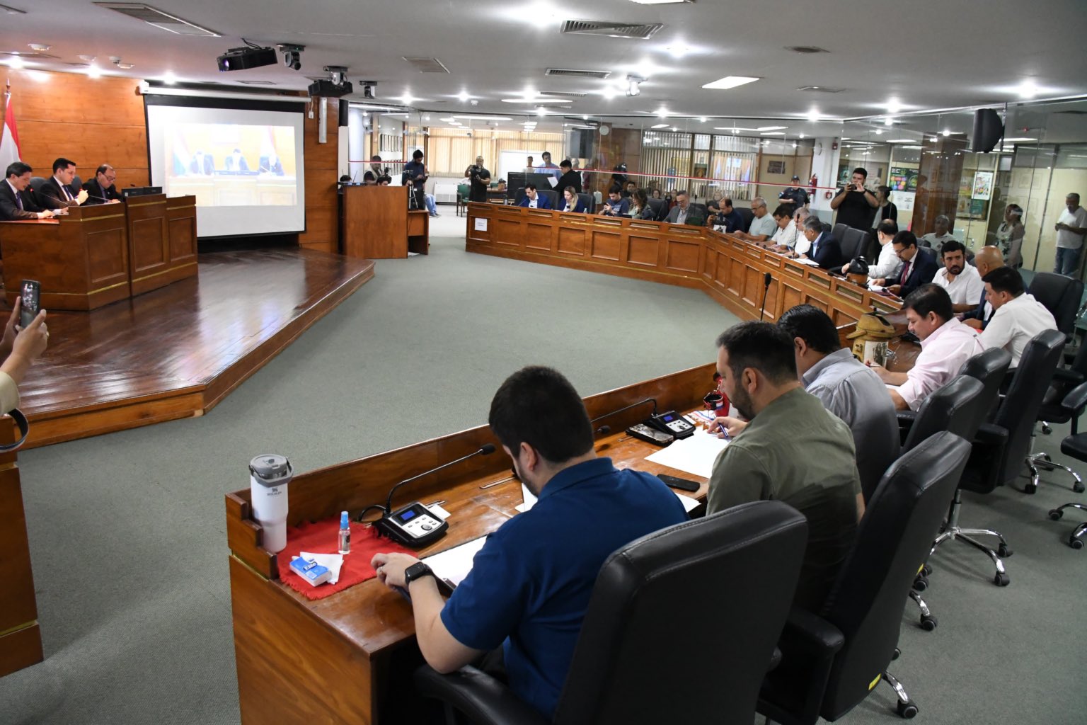 Concejal Grau denuncia escandalosa aprobación de balance: «Nenecho cerró el 2024 con pérdidas, deudas y despilfarro»