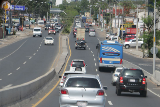 Con nueva ley de patentes, vehículos de alta gama pagarán más que los rodados populares