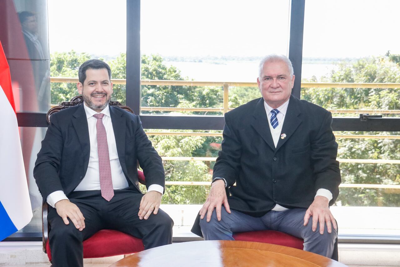 ¿Blindaje cartista? Latorre se opone a juicio político y sostiene al fiscal Rolón pese a denuncias graves