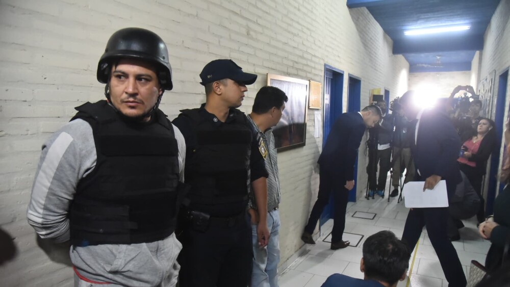 Florentín rompe silencio y lanza grave acusación: Acusó a exministro de ofrecerle plata para asumir muerte de Rodrigo Quintana