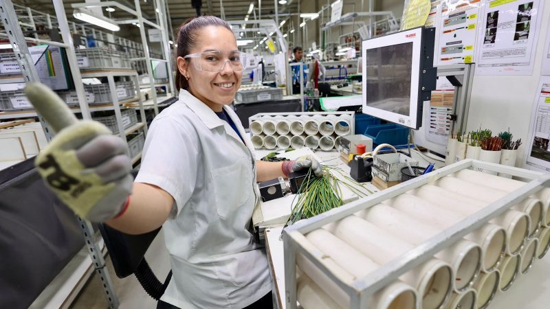 Exportaciones de maquila suman USD 295 millones en el primer trimestre del año