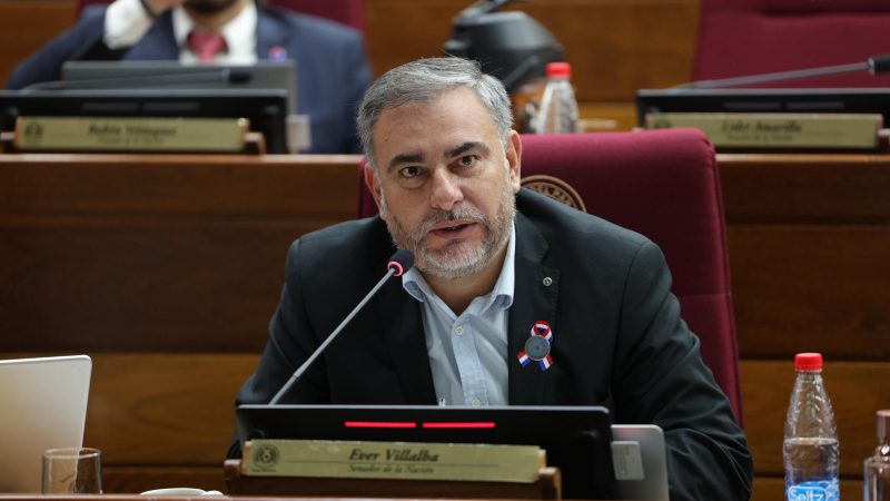 “Democracia fallida y hambre en los hogares”: senador Villalba acusó que se gobierna para una minoría