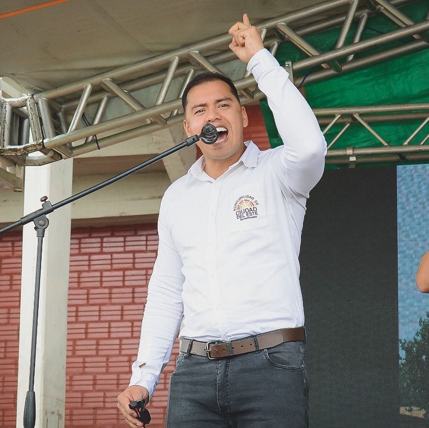 Prieto estalla contra oficialismo: “Enloquecieron y quieren comprar concejales”