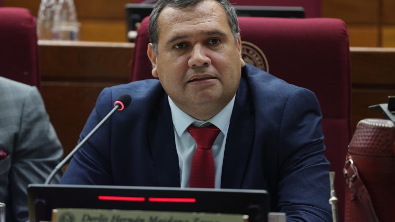 Aliados del gobierno piden reencausar el “experimento” del horario de verano permanente