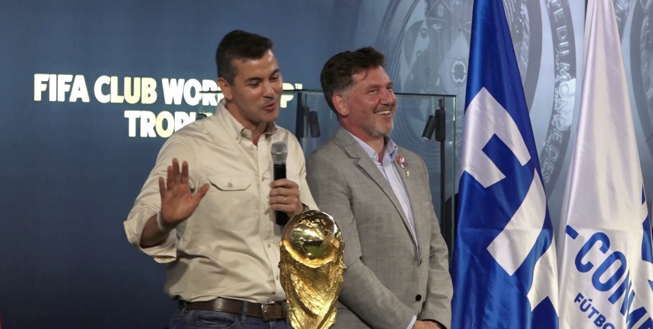 Santiago Peña; un «reclamo» a la FIFA por Olimpia y una broma al «Tigre» Ramírez